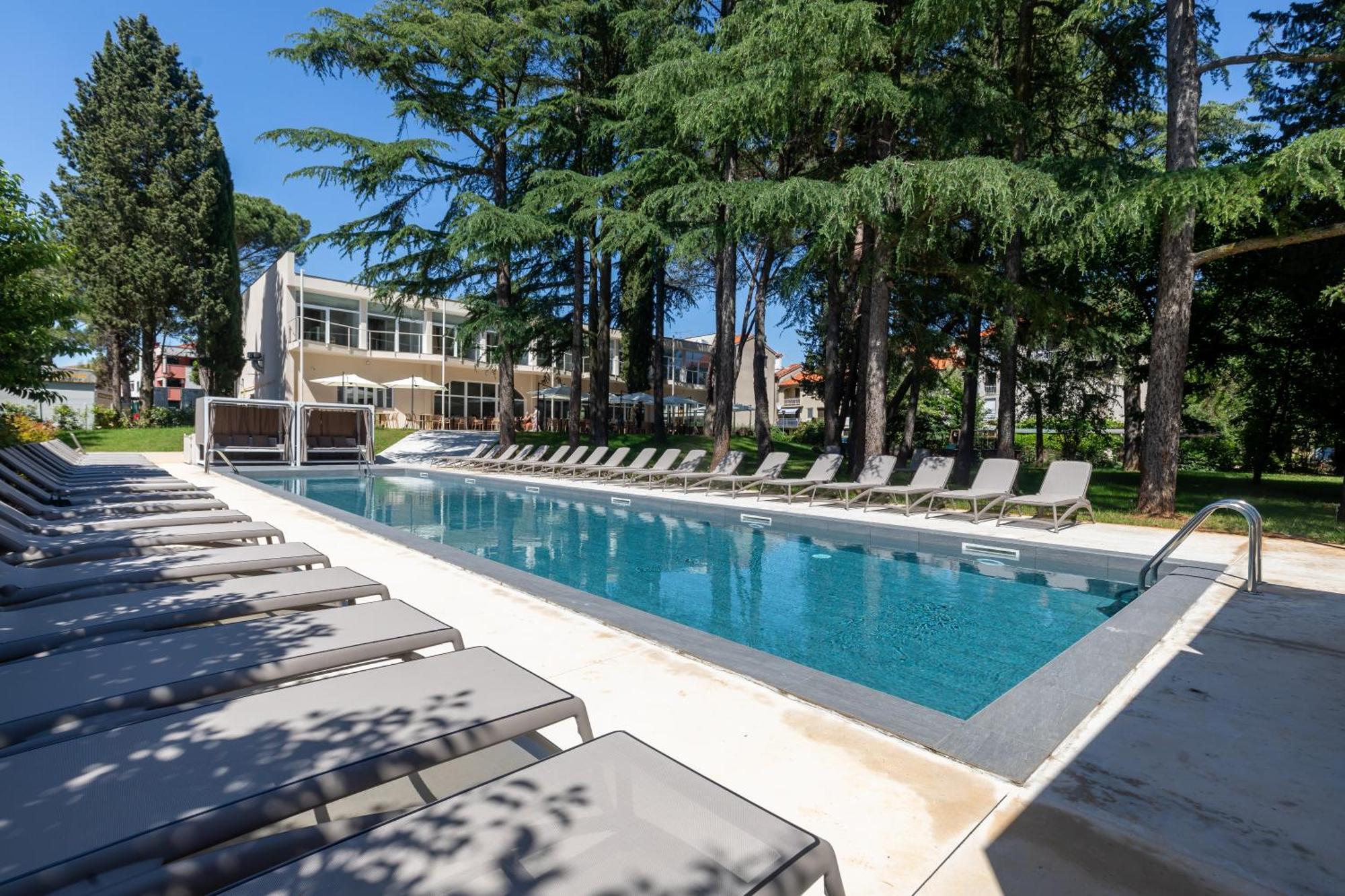 Hotel Emaus Novigrad  Ngoại thất bức ảnh